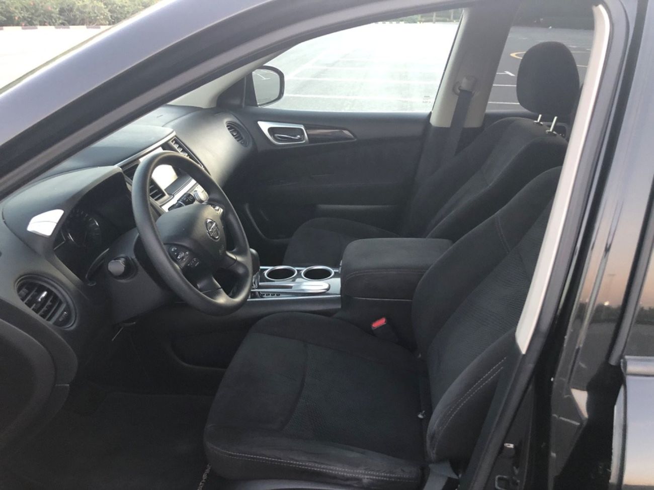 Nissan Pathfinder MODEL 2016 CAR PERFECT CONDITION INSIDE AND OUTSIDE NO ANY MECHANICAL ISSUES FULL