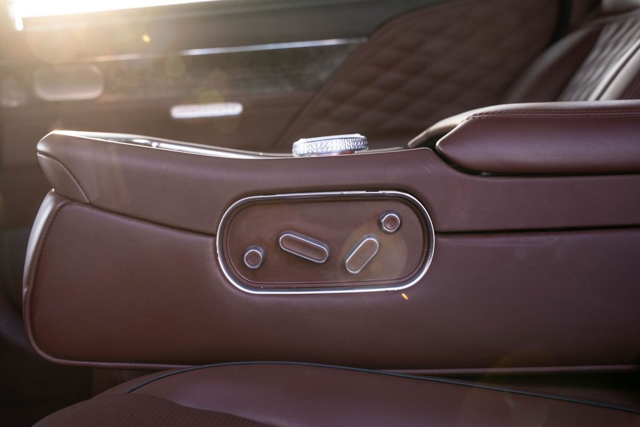 جينيسس G90 Royal AWD 2023 GCC Low Mileage 3.5L V6