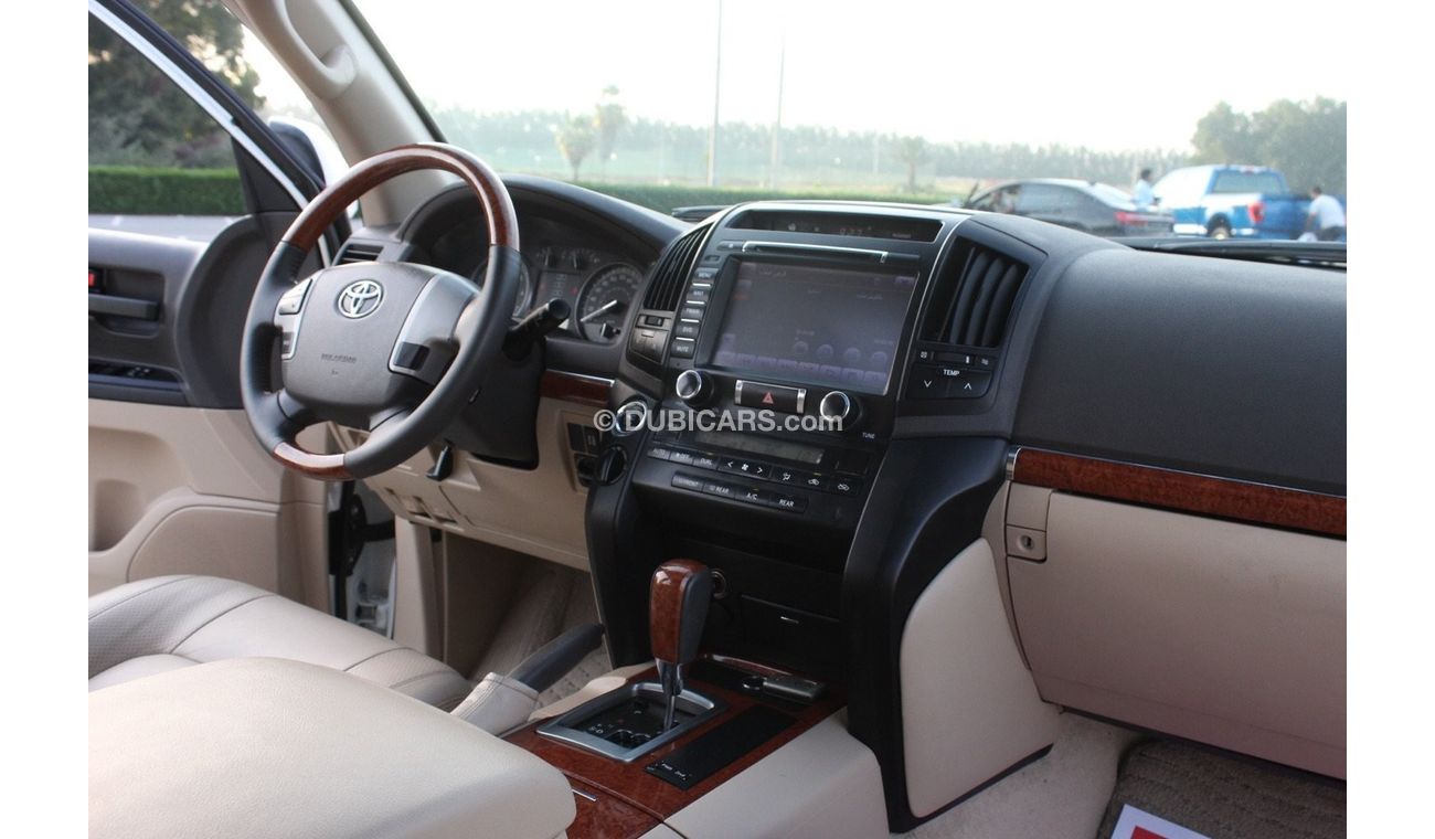 تويوتا لاند كروزر لاند كروزر 2014 جكسار فل