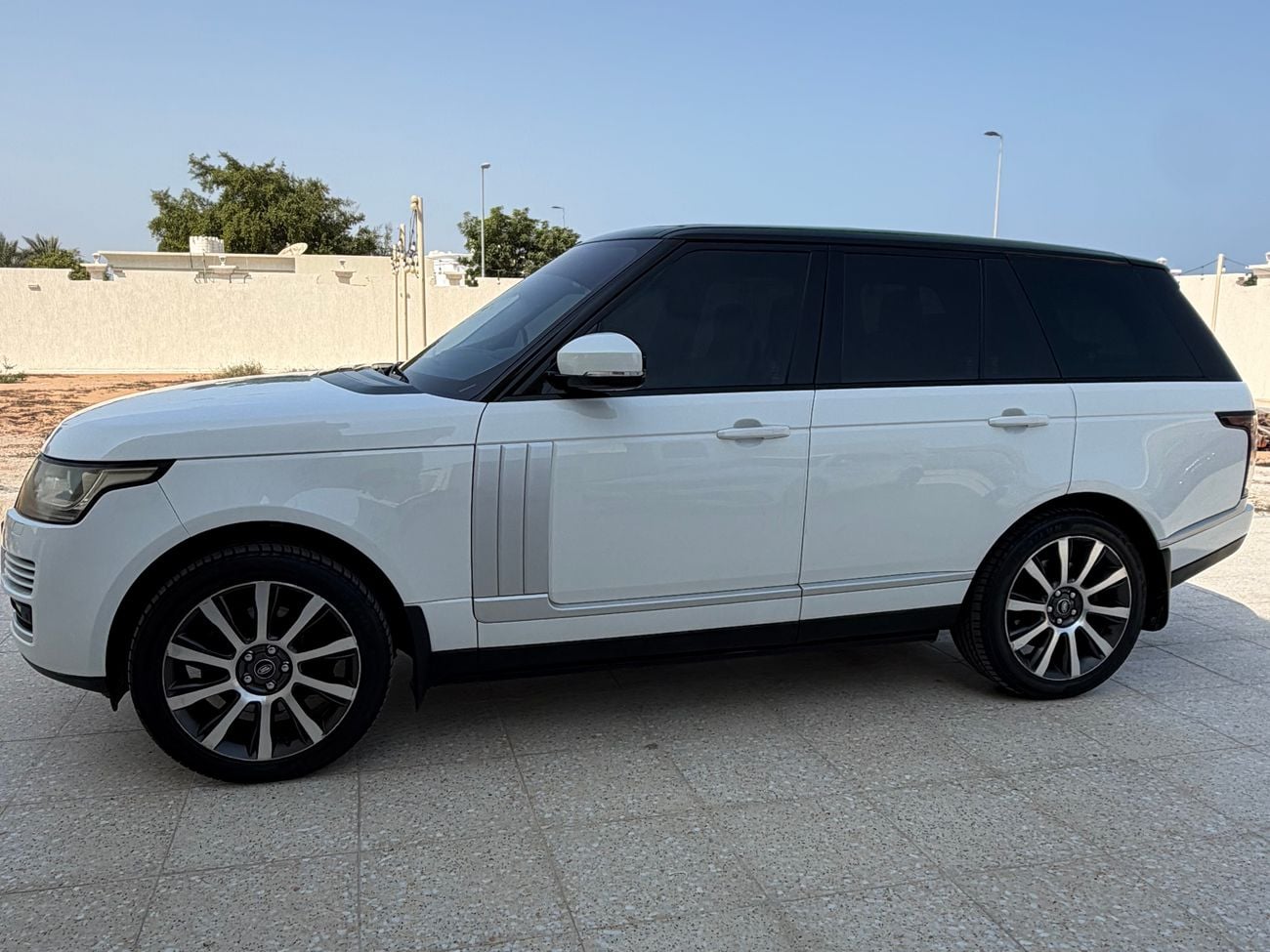 لاند روفر رينج روفر HSE LE