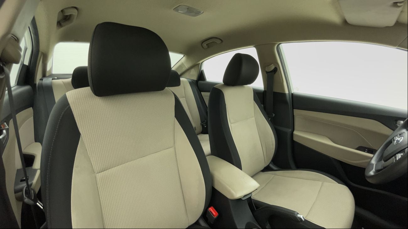 Hyundai Accent SMART 1.6 | Zero Down Payment | Home Test Drive