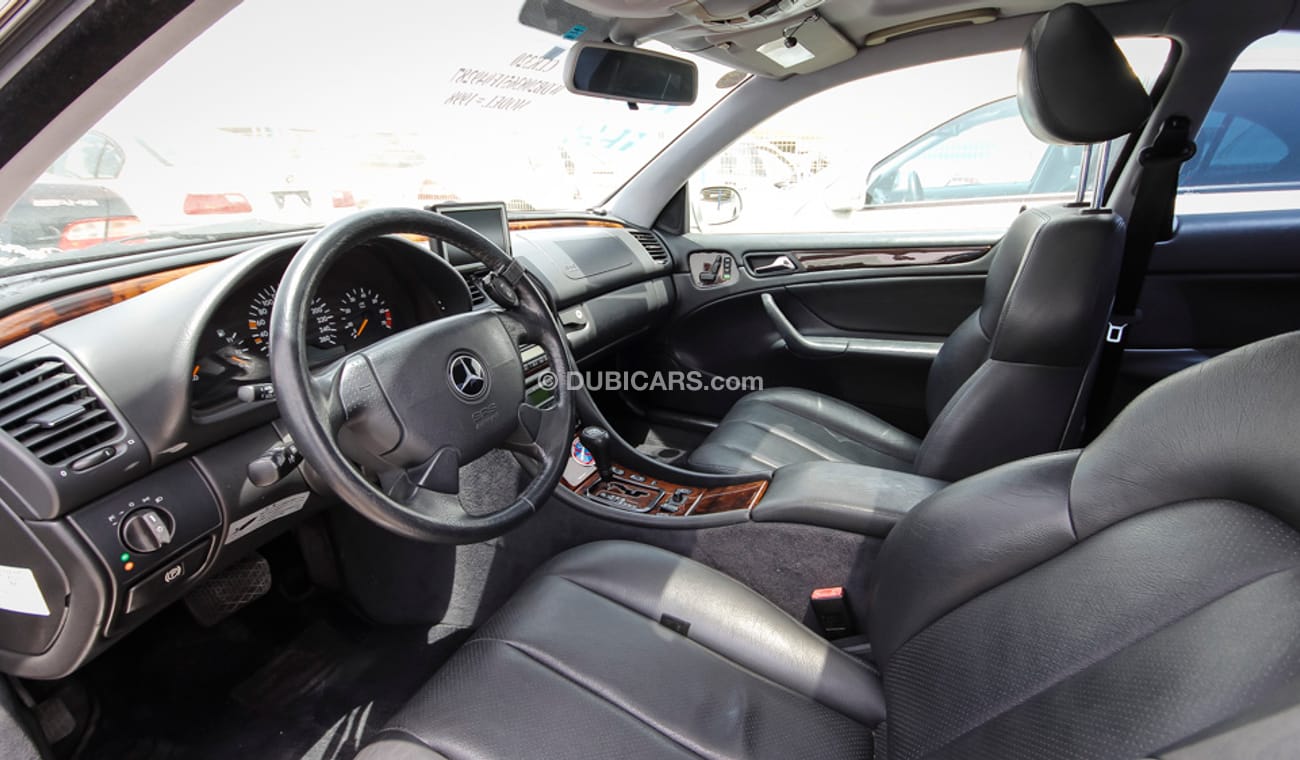 مرسيدس بنز CLK 320