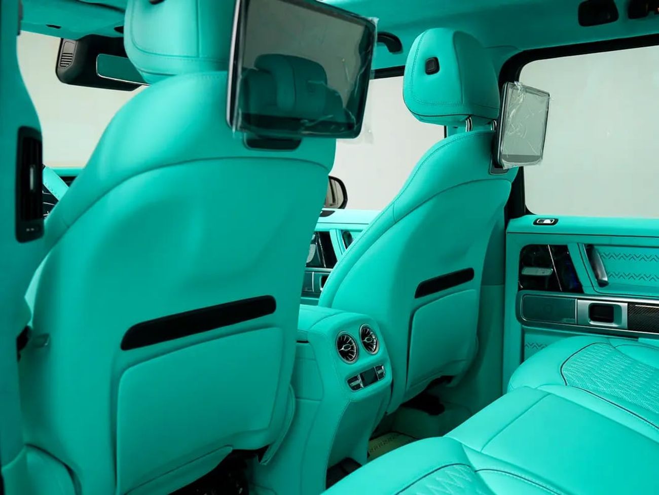 Mercedes Benz G63 AMG BRABUS G800 G63 AMG Brabus Kit | KM | Tiffany Blue Interior