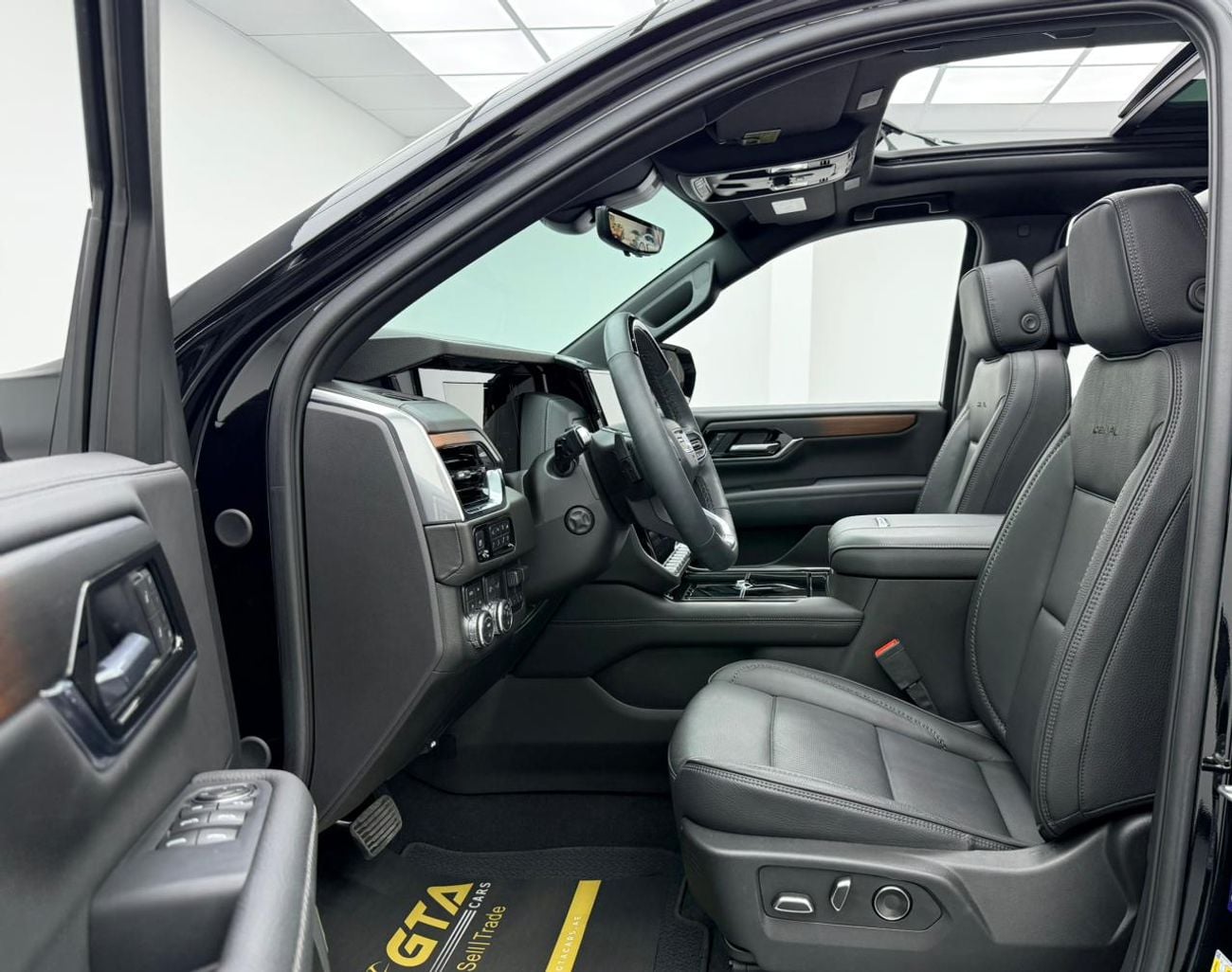 جي أم سي يوكون 6.2 V8 Denali (AWD) 2025 GMC Yukon Denali, GMC Service History, 2030 GMC Warranty and Service Pack,
