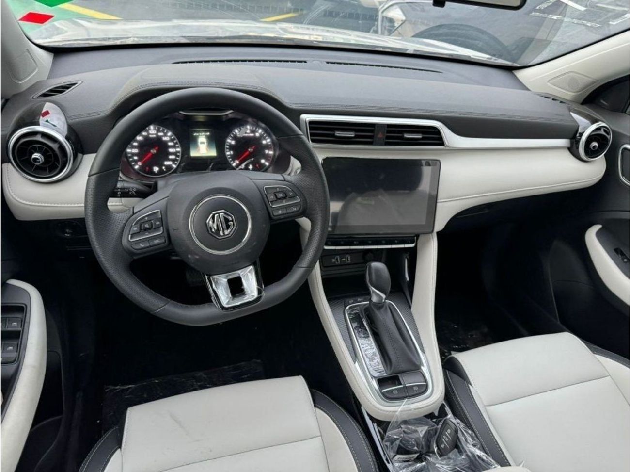 أم جي ZS 1.5L PETROL, FULL OPTION, 2023 GCC