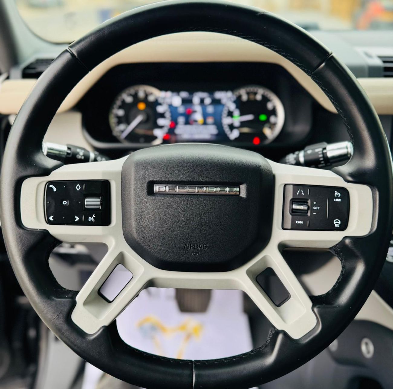 Land Rover Defender P400 110 X-Dynamic HSE 3.0L (5 Seater)