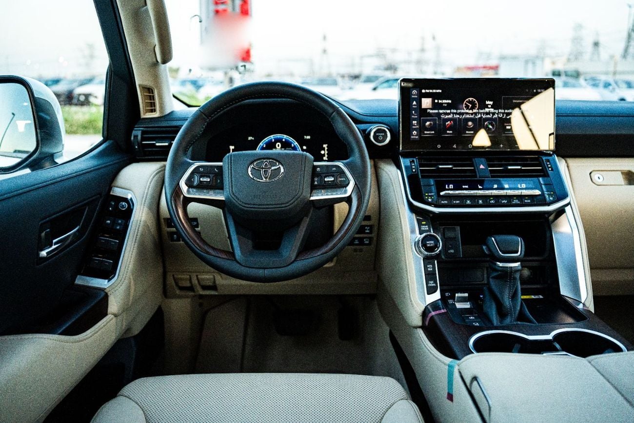 Toyota Land Cruiser GXR Toyota land cruiser  GXR 2026  hybrid and Radar  3.5 L V6