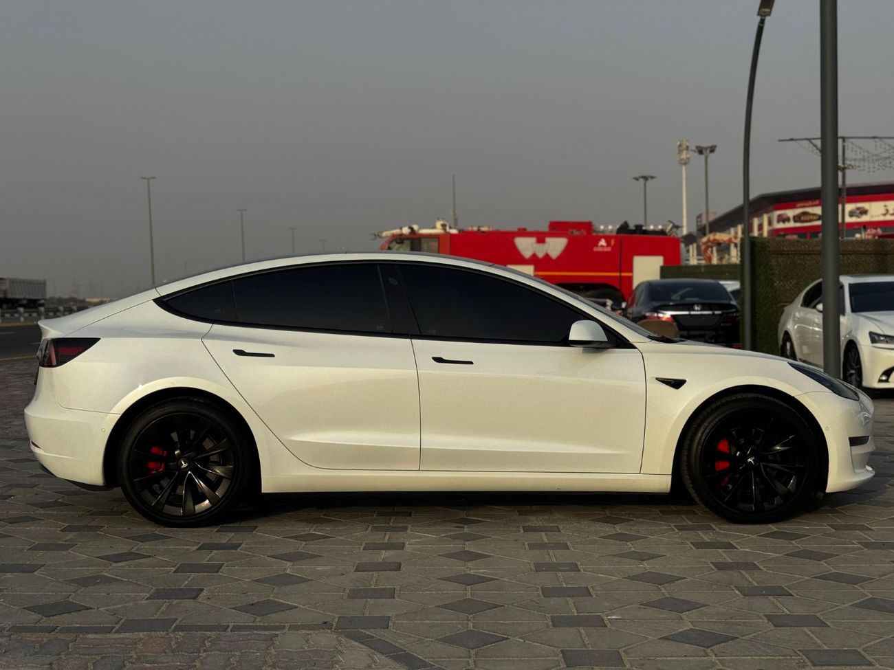 Tesla Model 3 Long Range (AWD)