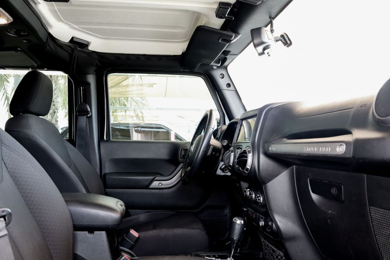 جيب رانجلر Jeep Wrangler Unlimited Sport  2018 GCC under Warranty with Flexible Down-Payment/ Flood Free.