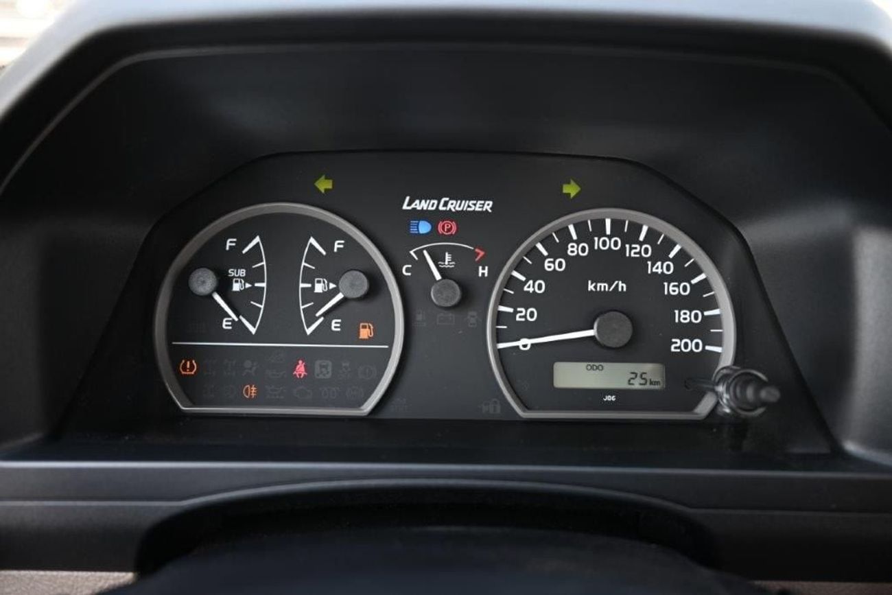 Toyota Land Cruiser Pick Up 2024 TOYOTA LAND CRUISER 79 SINGLE CAB LX V8 4.5L DIESEL 4WD MANUAL TRANSMISSION