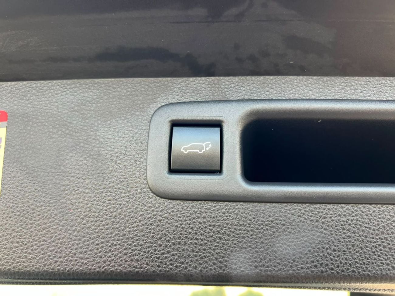Toyota Highlander 2020 Toyota Highlander Hybrid XLE Full Option 2.5L V4 - Sunroof - Leather Seat - Rear Camera & Senso