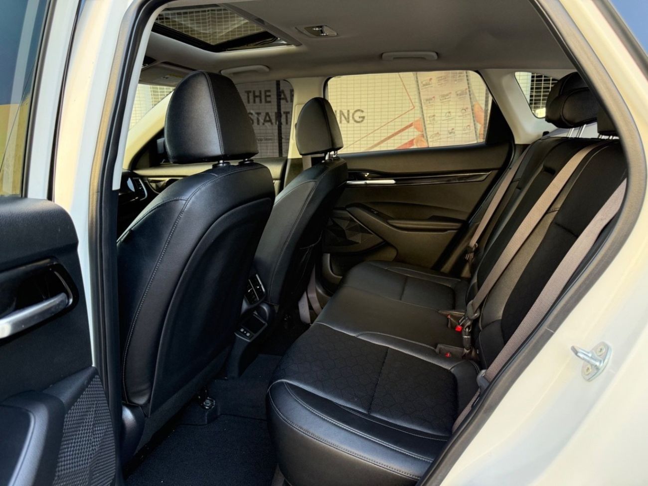 كيا سيلتوس 2024 LX 1.6L (138HP) SUNROOF FULL OPTION CANADA SPEC