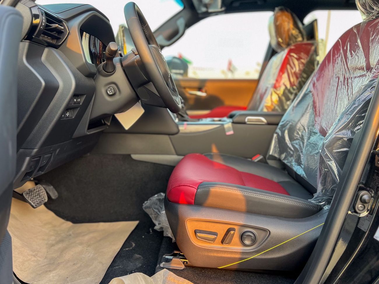 Toyota Land Cruiser 3.5T VXR Hybrid EXPORT PRICE - 2025 LC300 3.5L VXR Hybrid (Highest Spec - Oman)