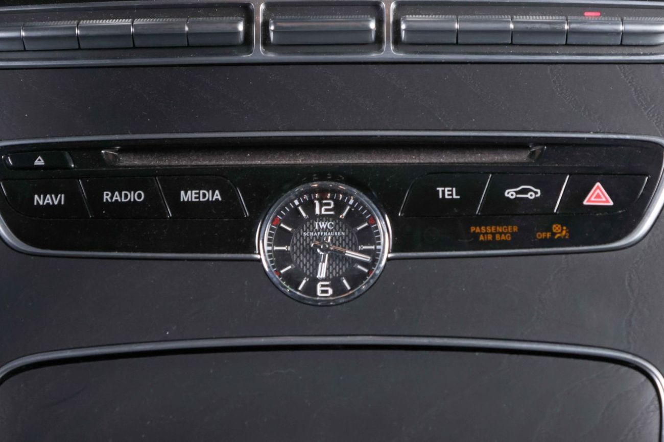 Mercedes-Benz C 63 AMG Std 4.0L Sedan 2017-MERCEDES BENZ C63 AMG-FULL SERVICE HISTORY-IMMACULATE CAR