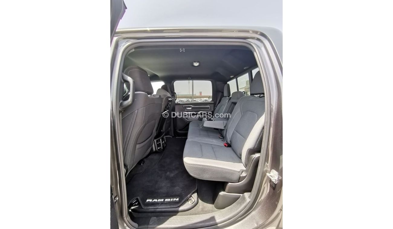 RAM 1500 Dodge RAM Bighorn - 2021 - Grey