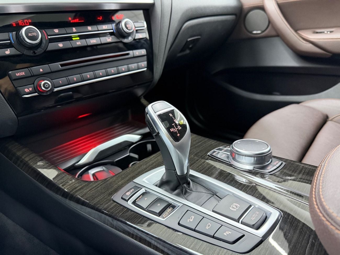 بي أم دبليو X3 GCC .. FSH .. Top Range .. M kit .. Perfect Condition