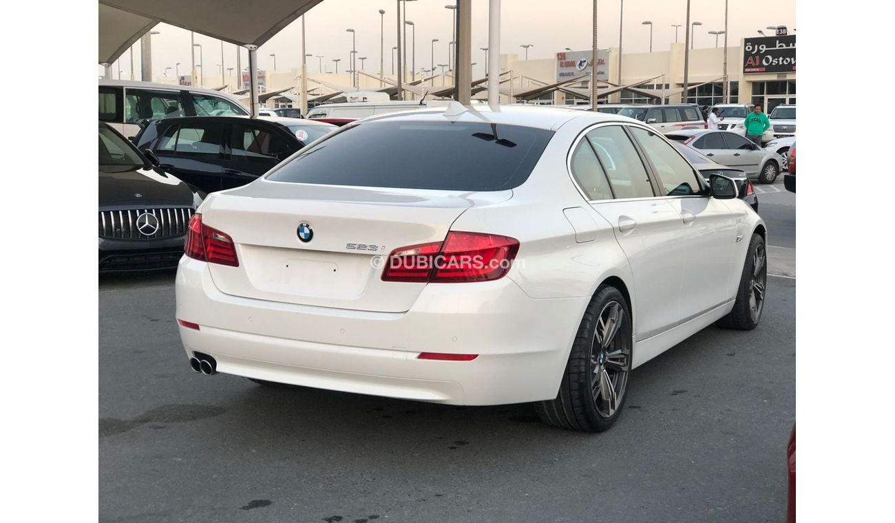 BMW 523i Exclusive BMW 523_Gcc_2012_Excellent_Condition _Full option