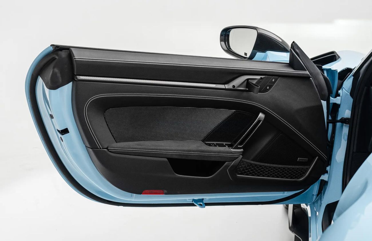 Porsche 911 4.0L F-6 Naturally Aspirated Engine