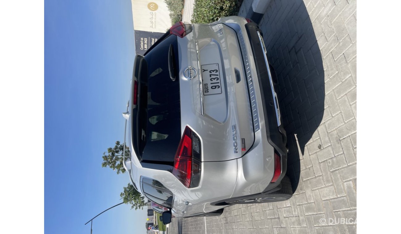 Nissan Rogue Panorama (AWD)