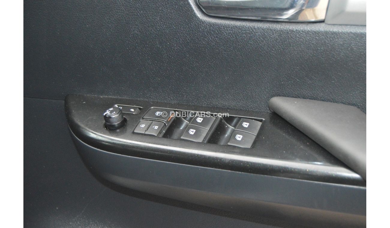 Toyota Hilux SR5 Full option Clean Car Top car