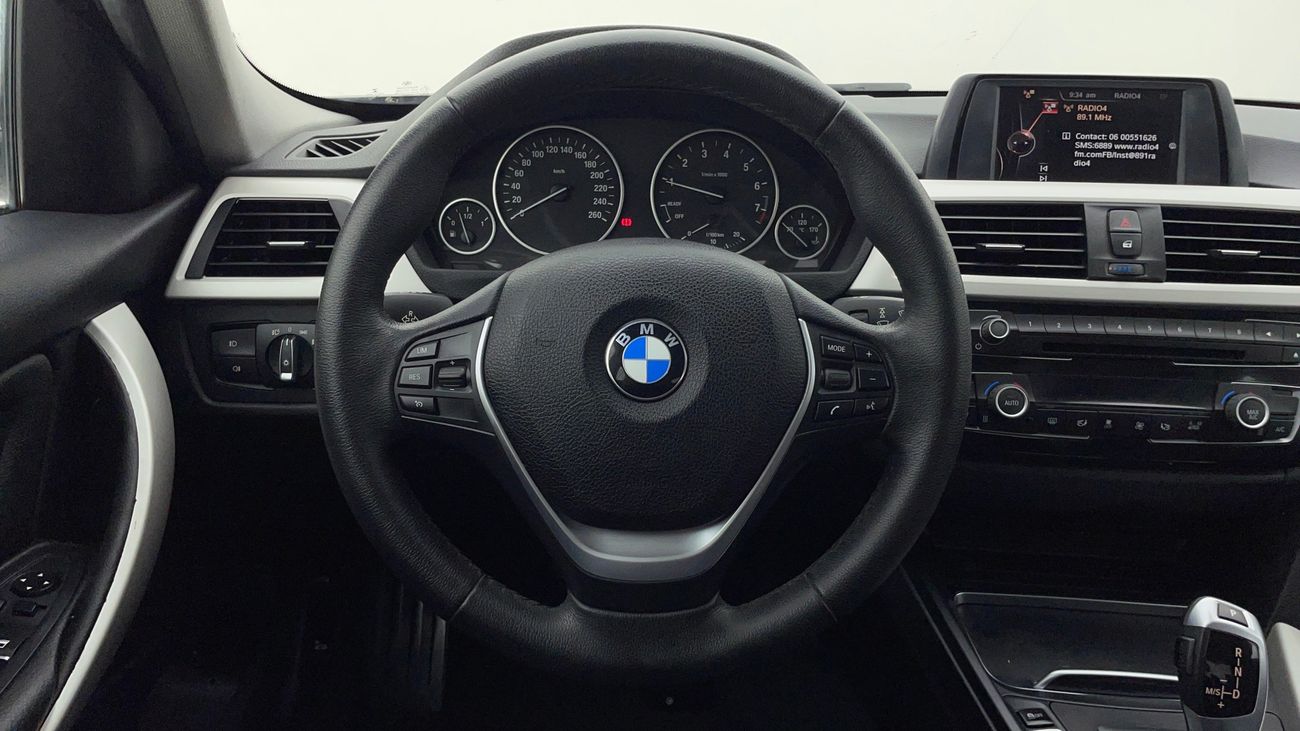 BMW 318i EXECUTIVE 1.5 | Zero Down Payment | Home Test Drive