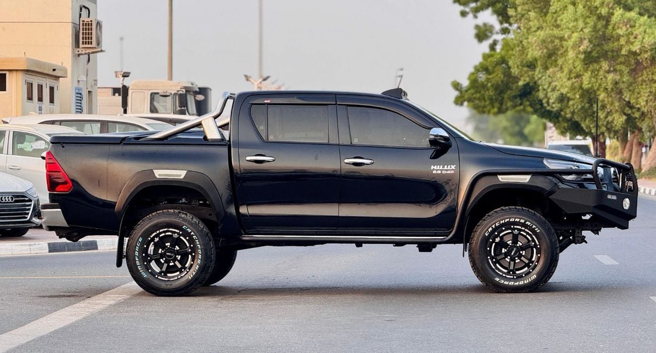 Toyota Hilux DOUBLE CABIN | GTK BULL BAR | HEAVY LED SPOTLIGHTS | AT | 2.8L DIESEL ENGINE