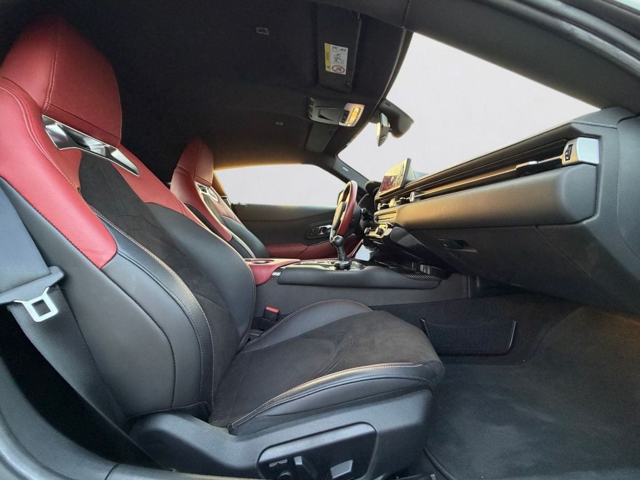 Toyota Supra GR 3.0L M/T AGENCY WARRANTY | AED 1,920 P.M | 0% DOWN PAYMENT | TOYOTA SUPRA GR | FULL AGENCY SERVICE HISTORY |