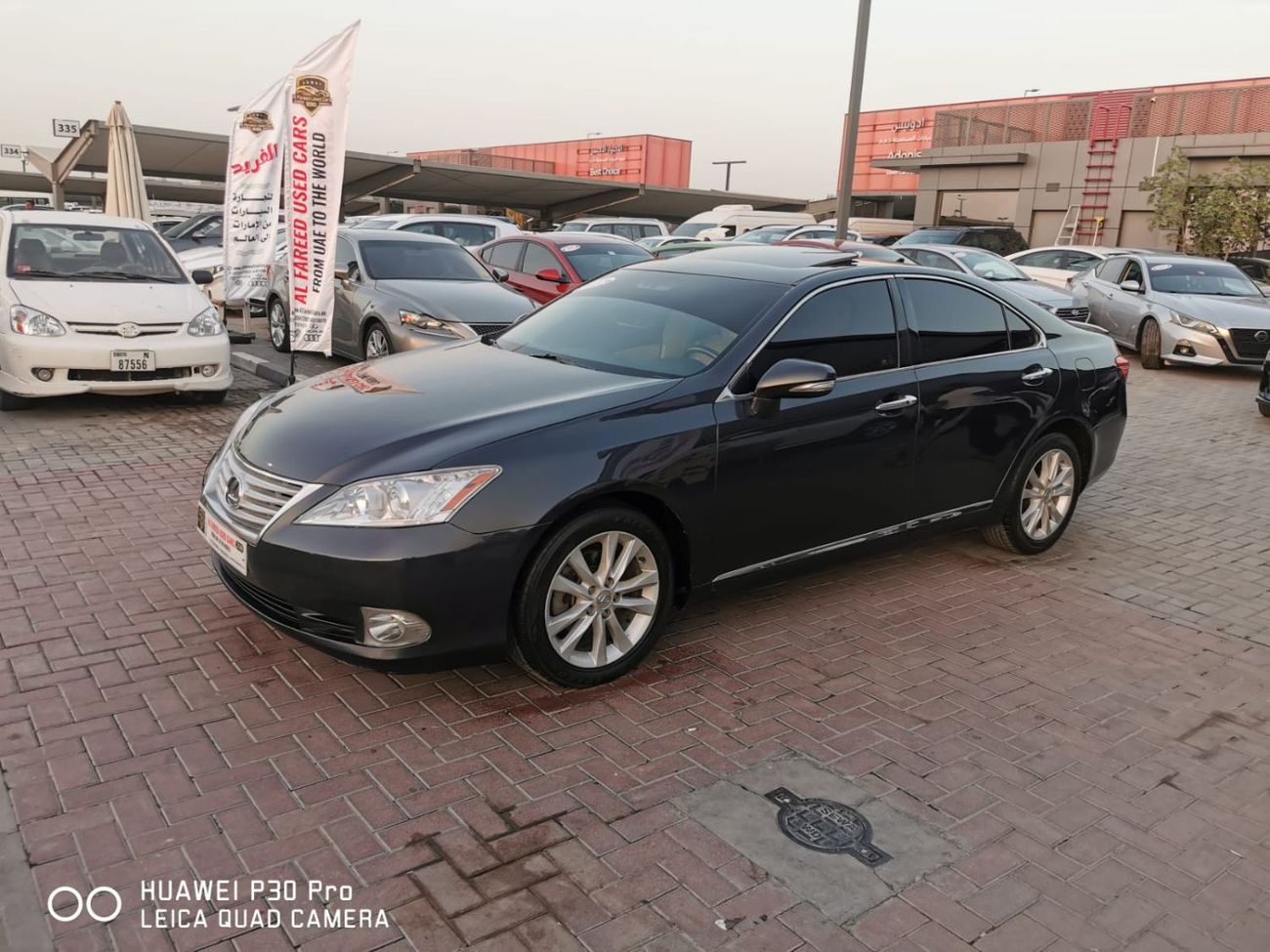 لكزس ES 350 ممتازة من الداخل و الخارج