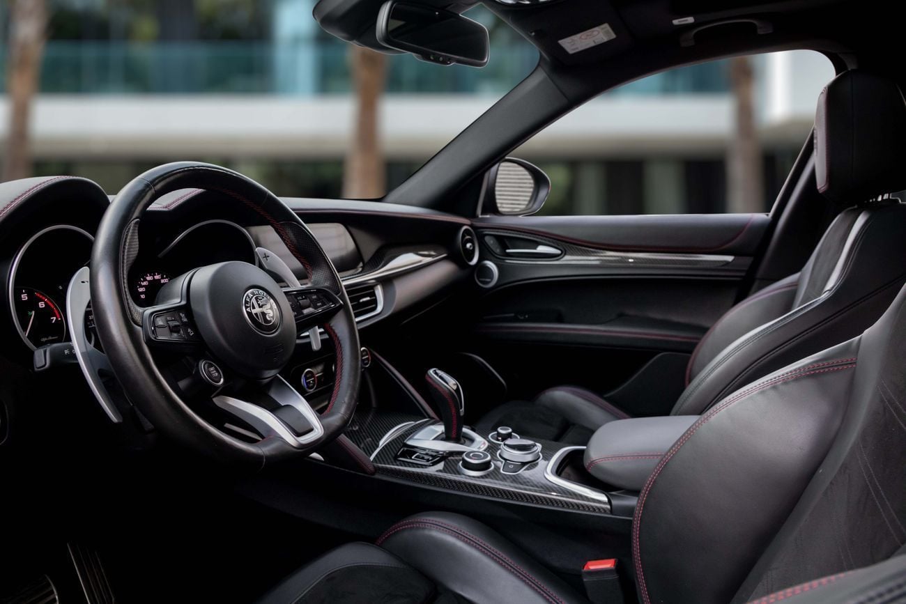 Alfa Romeo Stelvio Stelvio Estrema | 2,527 P.M | 0% Downpayment | ALFA WARRANTY AND SERVICE CONTACT! | Ramadan Offer!