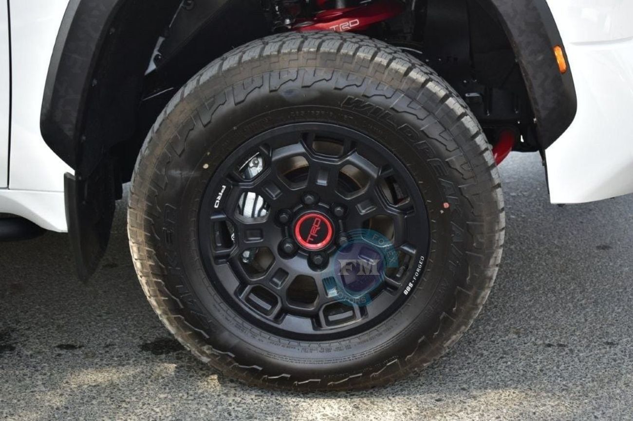 Toyota Tundra Crewmax Limited TRD PRO Hybrid V6 3.4L 4WD Automatic