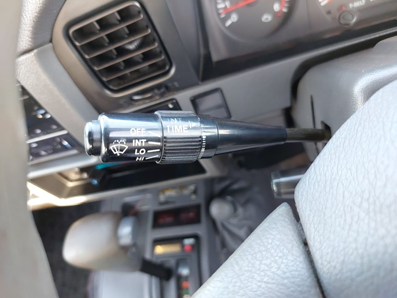 تويوتا لاند كروزر TOYOTA LAND CRUISER PRADO SUV RHD 1993 MODEL 3.0 L DIESEL AUTOMATIC(PM09894)