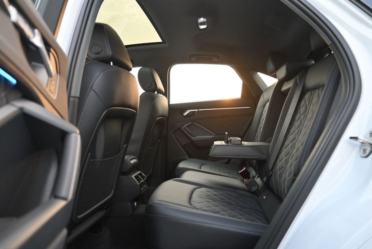 Audi Q3 Audi Q3 40 TFSI Sportback 2.0L Turbo, 7DCT