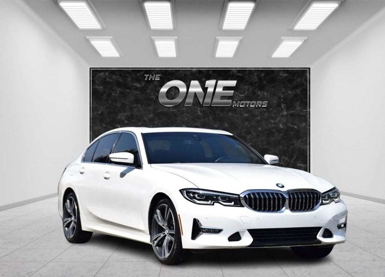 Used BMW 330i 330i 2021 for sale in Dubai - 677578