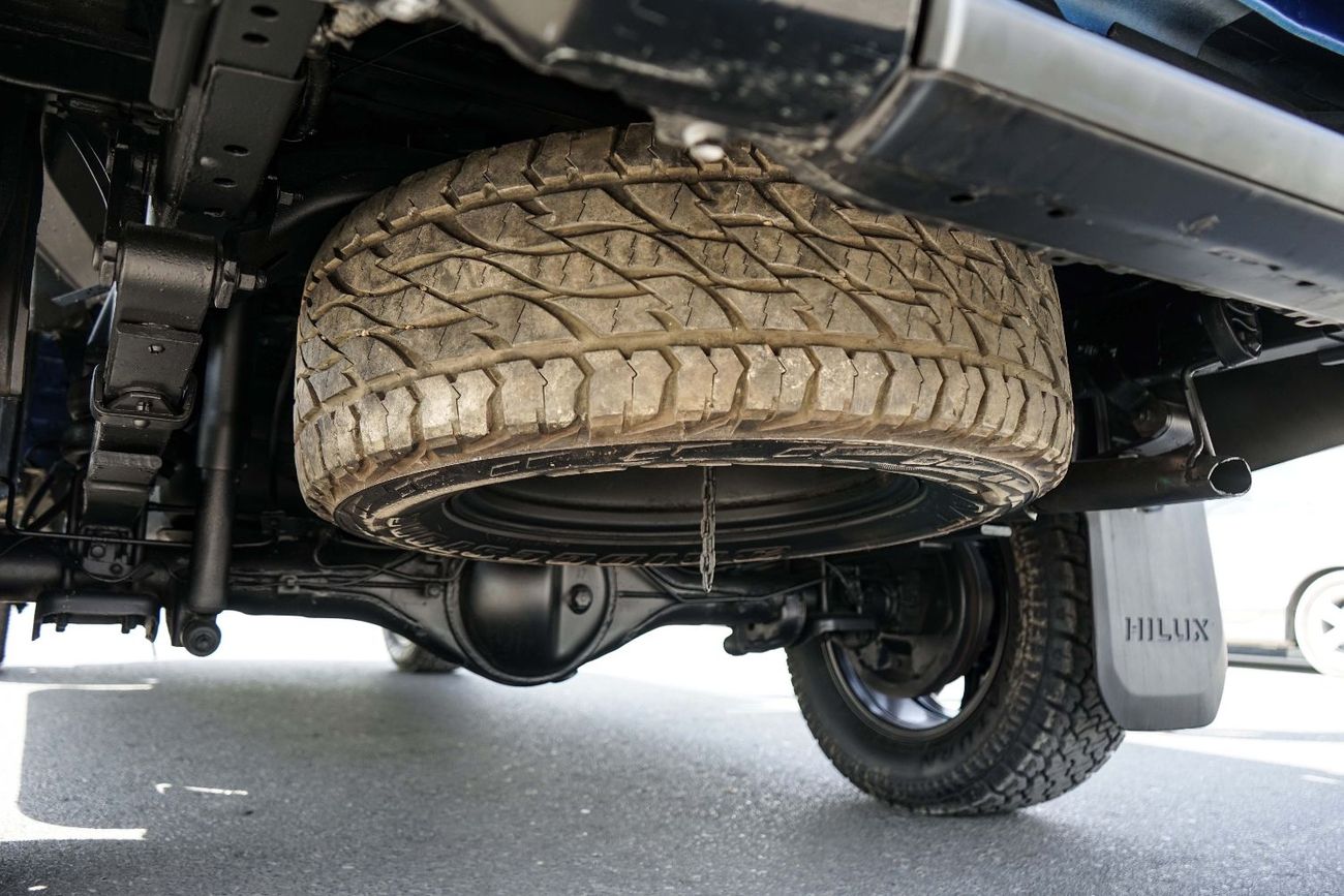 تويوتا هيلوكس The Toyota Hilux Smart Cab is a versatile pickup truck with a Two-wheel drive (4WD) system, a spacio