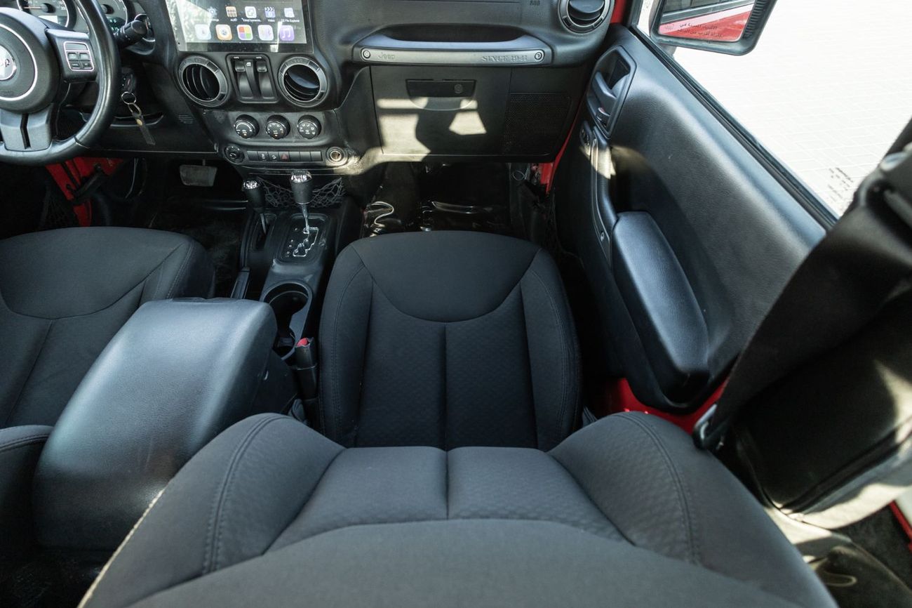 Jeep Wrangler Sport 3.6L A/T