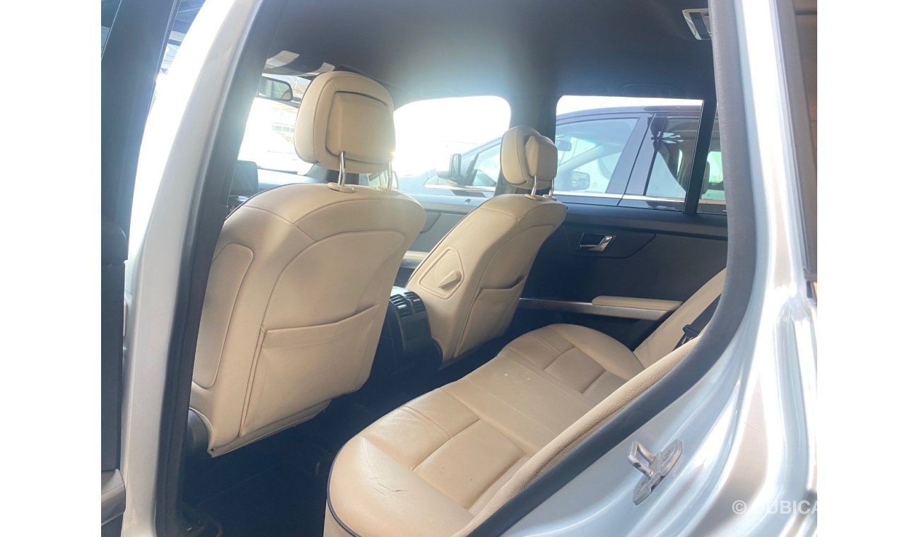 Mercedes-Benz GLK 350 MERCEDES GLK350 GULF SPACE