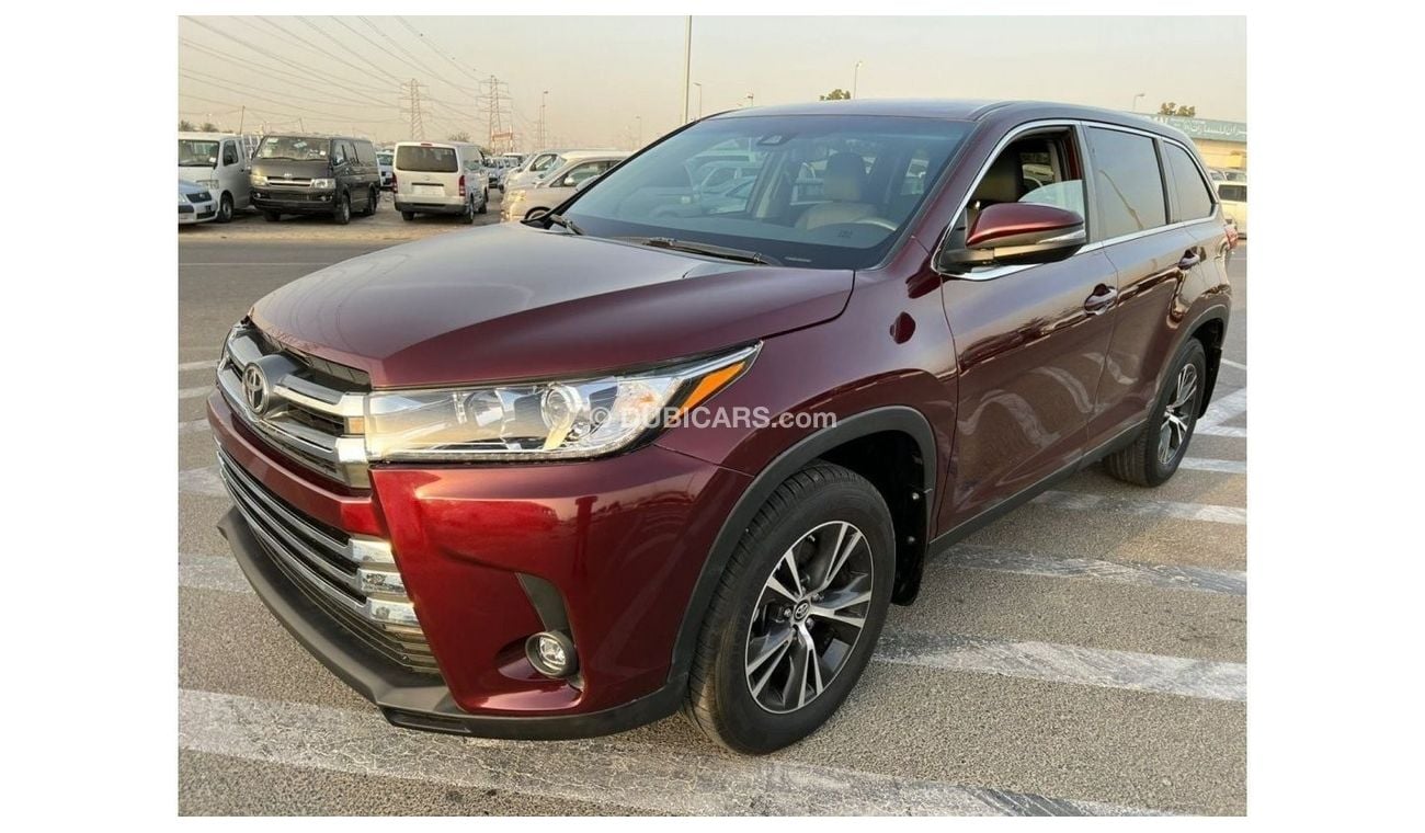 Toyota Highlander 2019 Toyota Highlander LE AWD 4X4 MidOption+ /