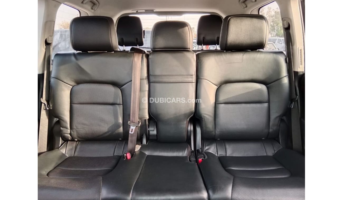 تويوتا لاند كروزر TOYOTA LAND CRUISER RIGHT HAND DRIVE (PM1544)