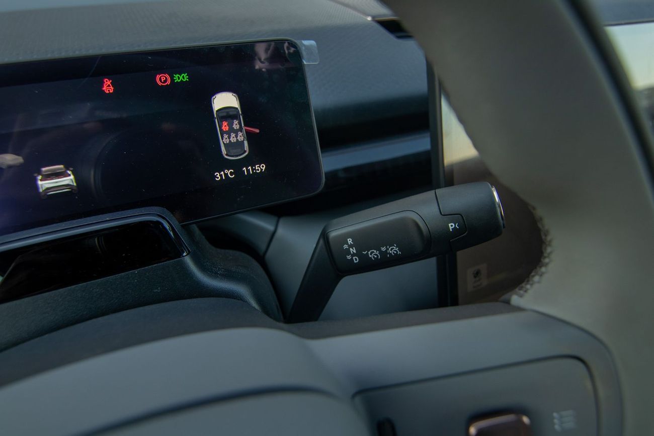 زيكر X 2026 ZEEKR X | STANDARD | RWD | GCC | 560 KM | 275 HP | EXPORT ONLY