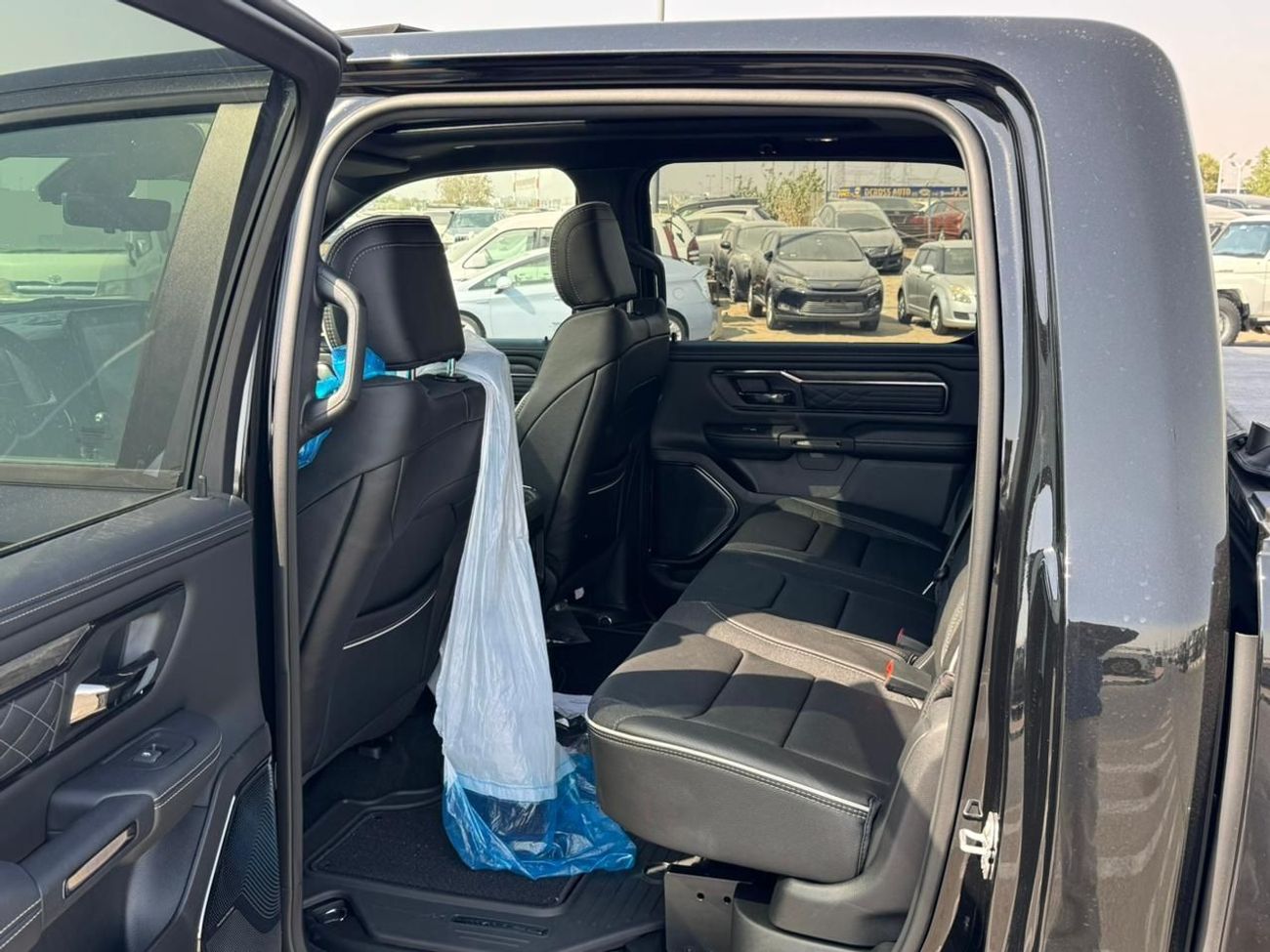 RAM 1500 2025 Ram 1500 Limited Night Edition