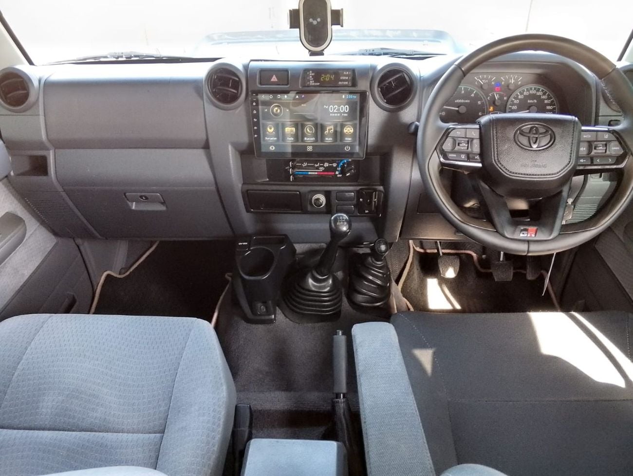 تويوتا لاند كروزر بيك آب GXL RHD 1VD-FTV 4.5L V8 Diesel Engine Manual Gear 4WD Double Cabin 4 Doors 5 Seats
