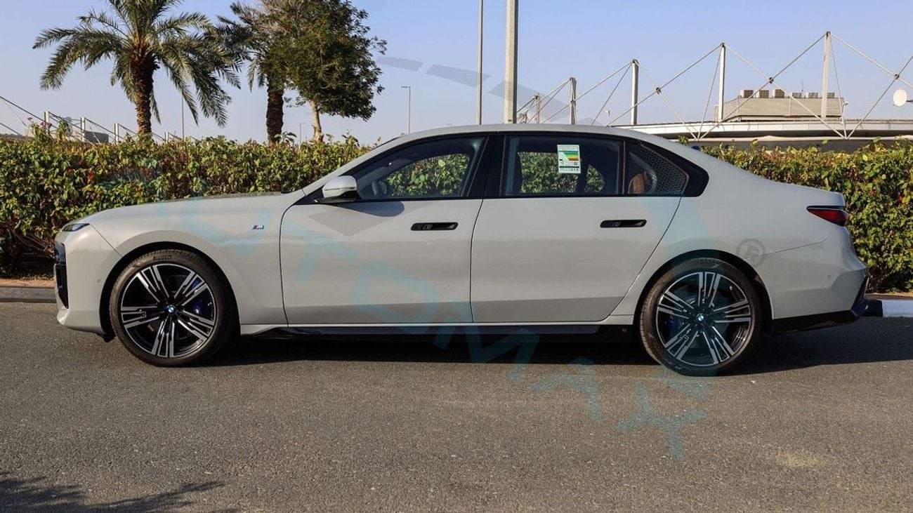بي أم دبليو 760i xDrive M 4.4TT V8 AWD 2026 GCC 0Km With 2 Years Unlimited Mileage Warranty & 3 Years Service @Offici