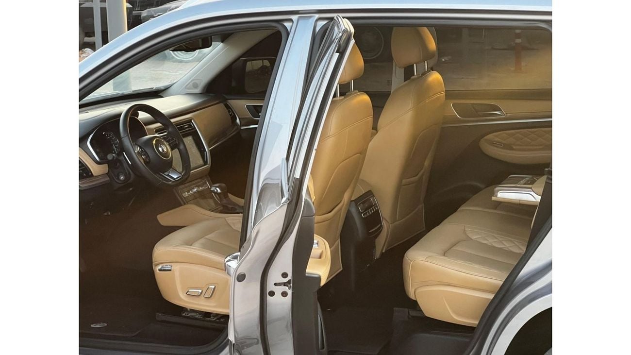 أم جي RX8 لاكجري