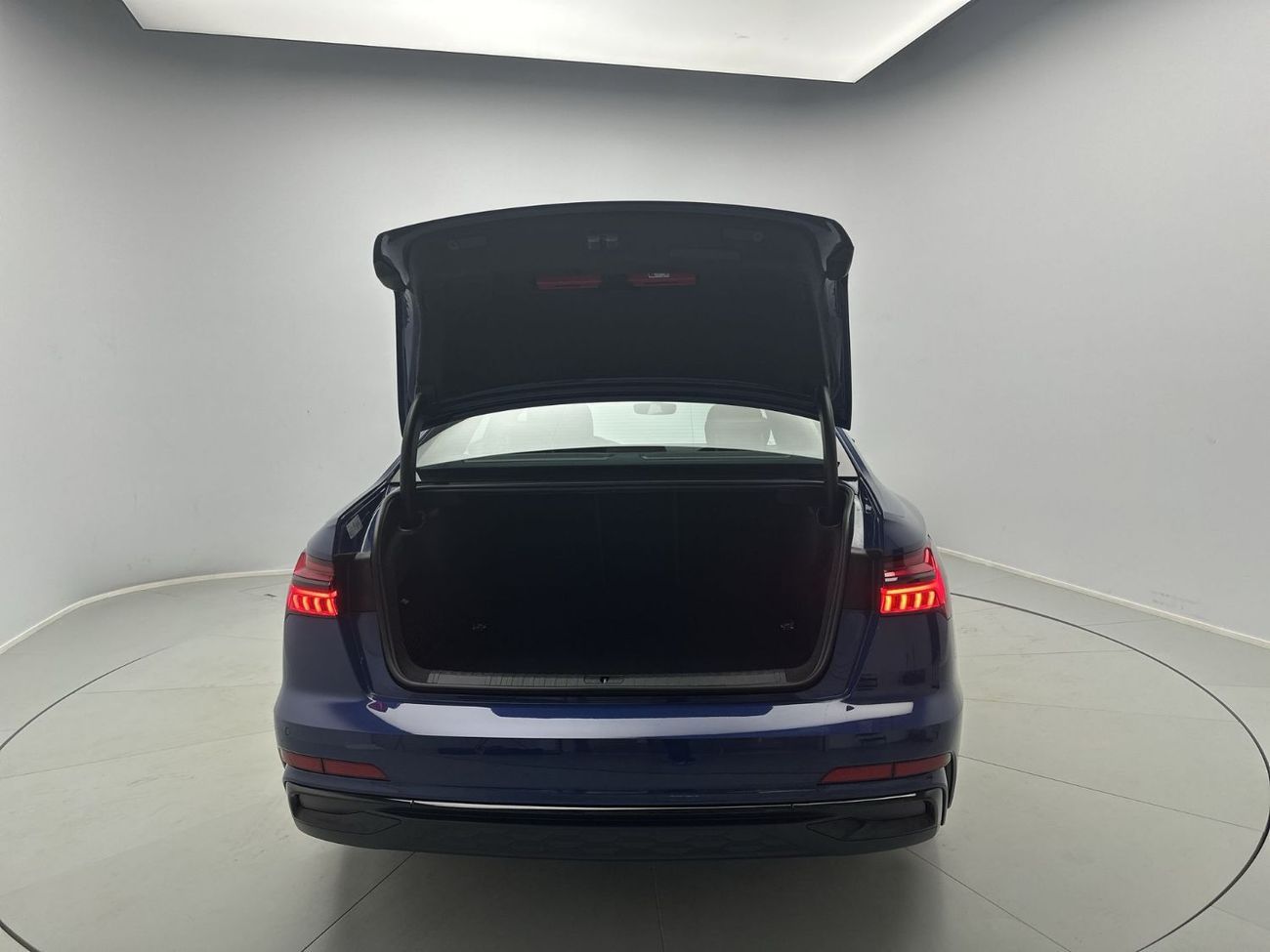 أودي A5 Sedan 45 TFSI S line 245hp (Ref# 25198)