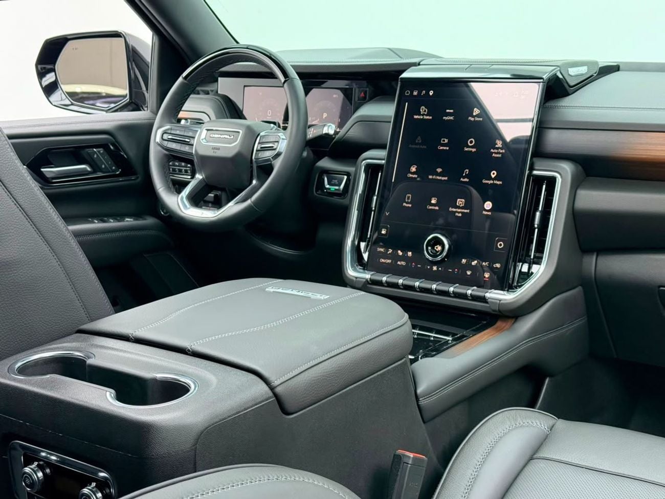 جي أم سي يوكون DENALI 2025 GMC Yukon Denali, 2030 GMC Warranty + Service Pack, Full GMC Service History, Very Low K