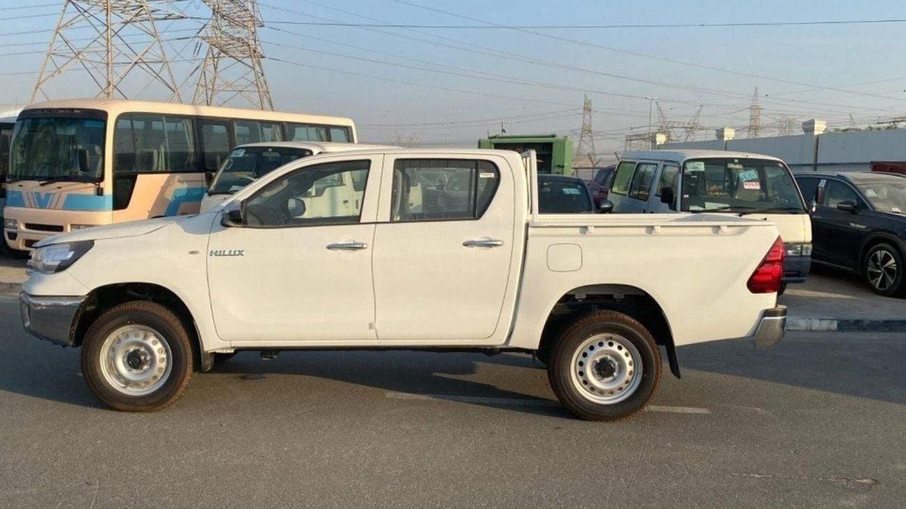 تويوتا هيلوكس 2.4 L | MT 4WD | With FABRIC SEAT | BRAND NEW