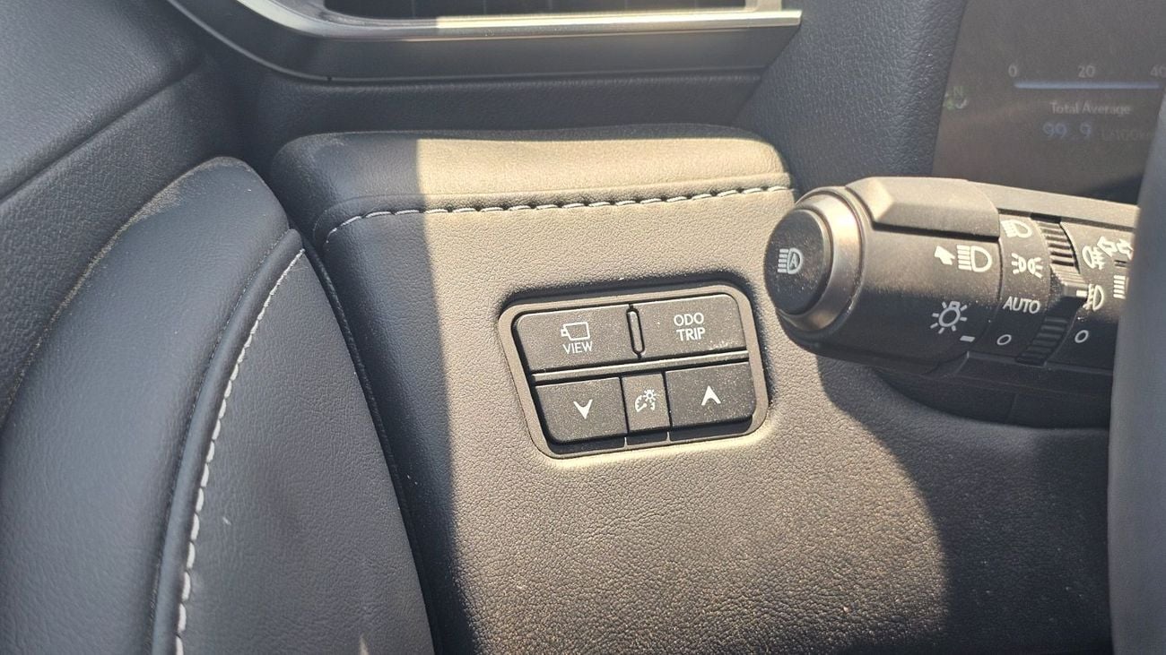 Lexus LX600 SIGNATURE 3.5L, 6-cyl 24 Valve DOHC Turbocharger 7 SEATER 2026