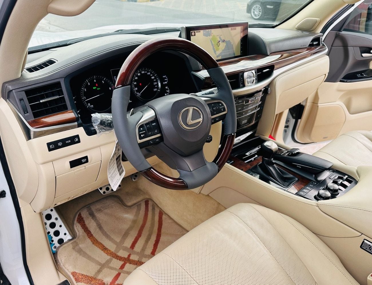 لكزس LX 570