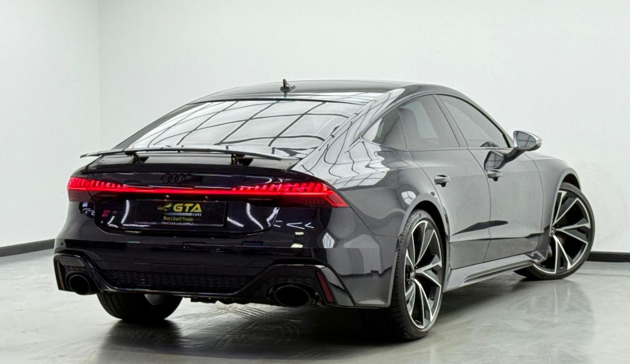 أودي RS7 quattro 4.0L 2021 Audi RS7 Quattro, 2026 Audi Warranty, 2028 Audi Service Pack, Fully Loaded, GCC