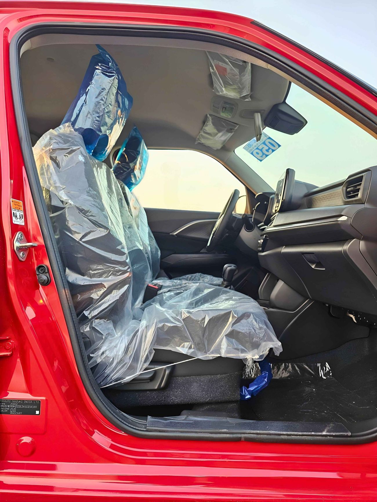 Suzuki Swift GLX, 1.2L / RADAR / GCC SPECS / HIGH OPTION (CODE # GLX)